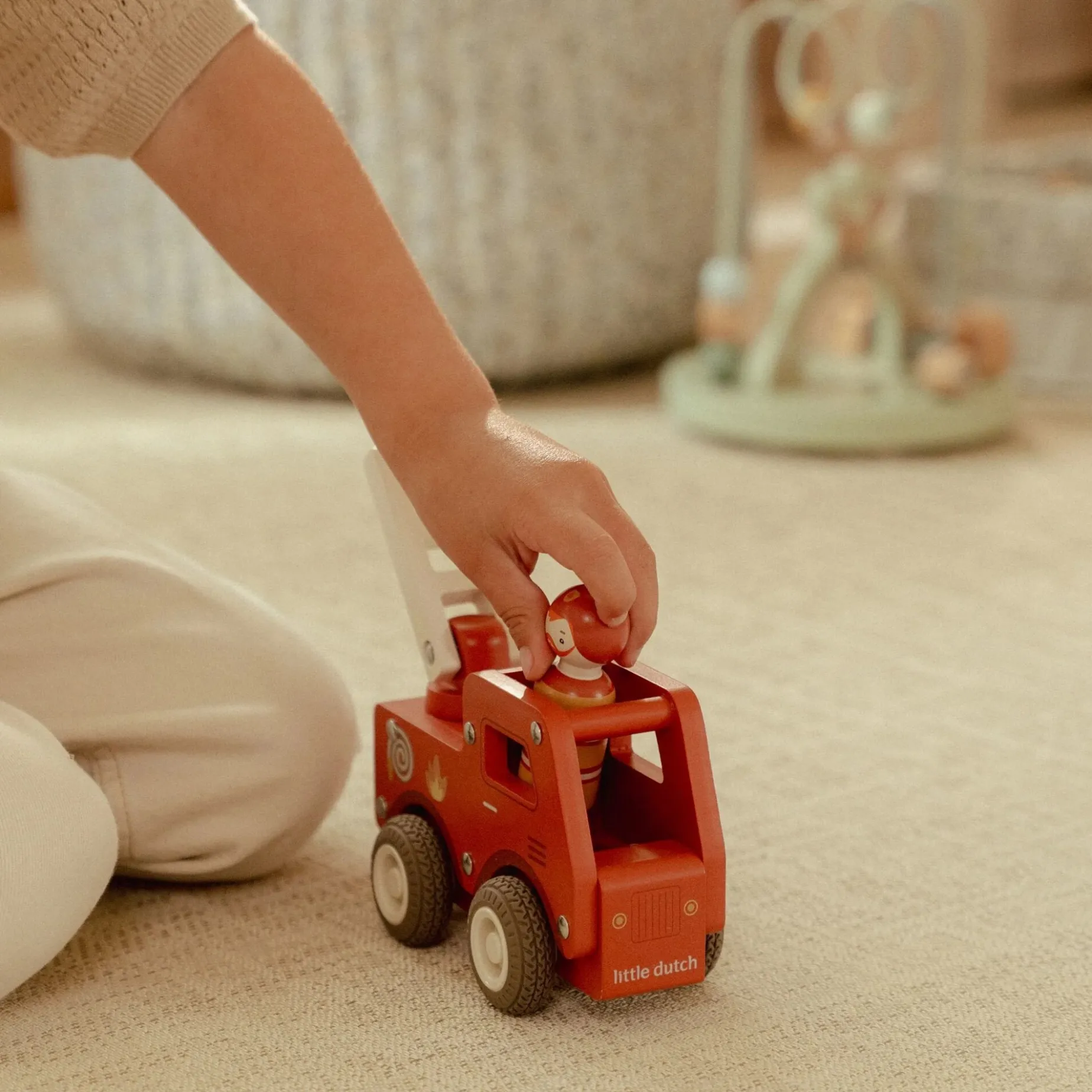 Houten brandweerwagen – Rood – Essentials
