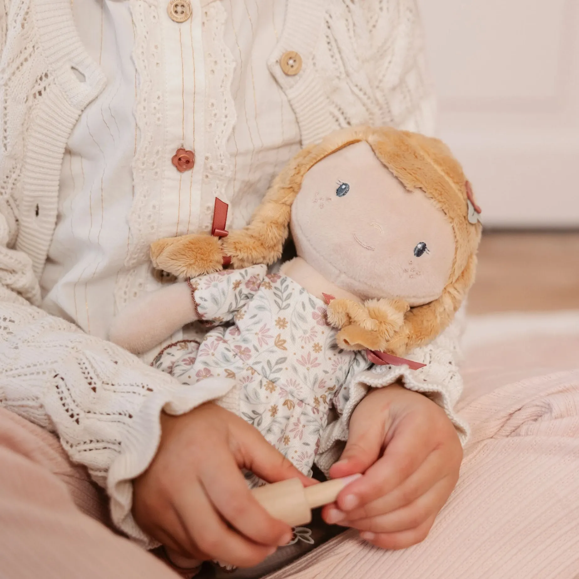 Knuffelpop Julia - 35 cm